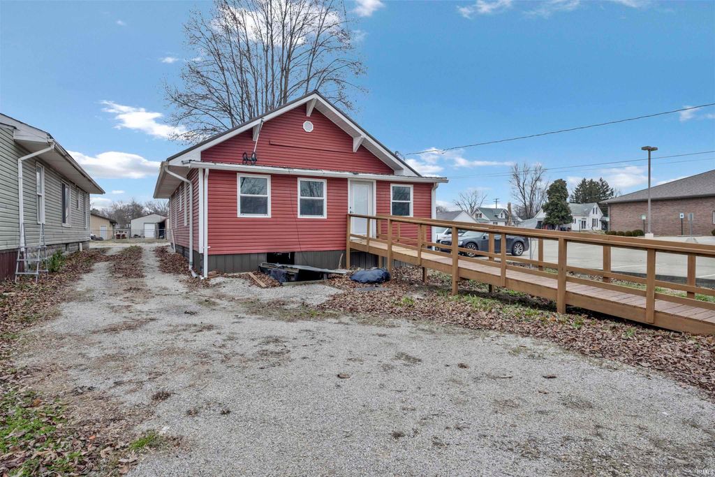 Photo of 334 S Jackson Street, Oakland City, IN 47660 (MLS # 202548616)