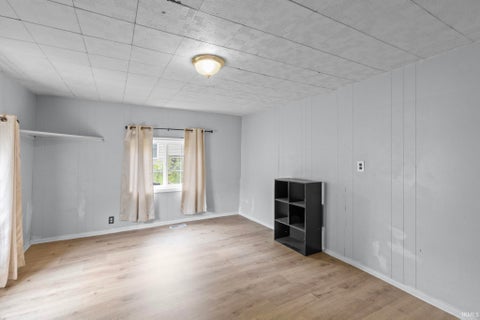 Tiny photo for 950 E Clark Street, Warsaw, IN 46580 (MLS # 202618763)
