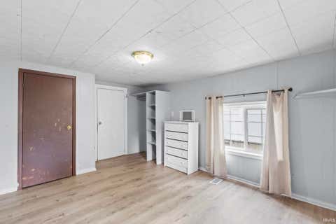 Tiny photo for 950 E Clark Street, Warsaw, IN 46580 (MLS # 202618763)