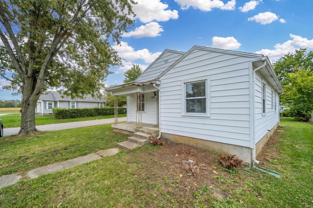 Photo of 3015 S Hackley Street, Muncie, IN 47302 (MLS # 202639813)