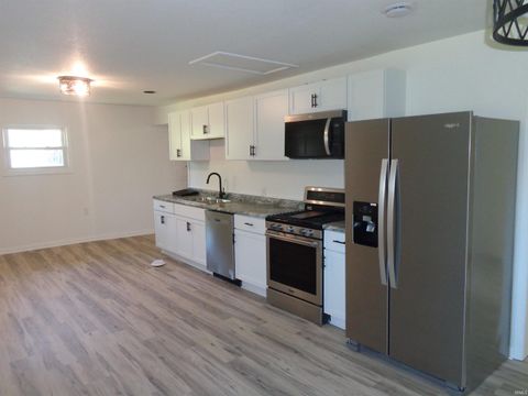 Tiny photo for 3311 Chestnut Street, Fort Wayne, IN 46803 (MLS # 202618526)