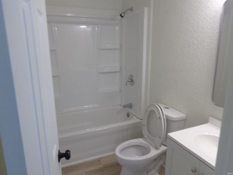 Tiny photo for 3311 Chestnut Street, Fort Wayne, IN 46803 (MLS # 202618526)