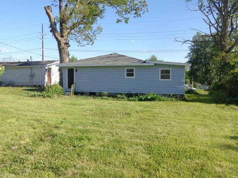 Tiny photo for 3311 Chestnut Street, Fort Wayne, IN 46803 (MLS # 202618526)