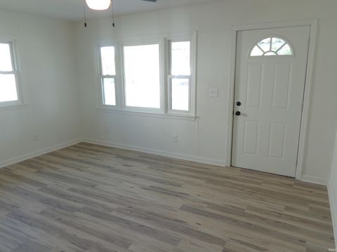 Tiny photo for 3311 Chestnut Street, Fort Wayne, IN 46803 (MLS # 202618526)