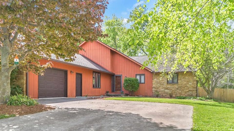 Photo of 2512 E Rock Creek Drive, Bloomington, IN 47401 (MLS # 202631381)