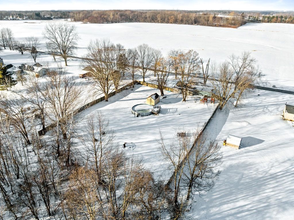 Photo of 2199 W 250 S, Warsaw, IN 46580 (MLS # 202601839)