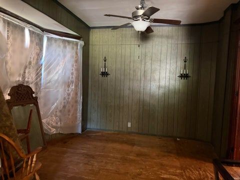 Tiny photo for 125 E Linden Avenue, Logansport, IN 46947 (MLS # 202636930)