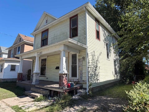 Tiny photo for 125 E Linden Avenue, Logansport, IN 46947 (MLS # 202636930)