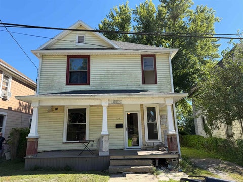 Photo of 125 E Linden Avenue, Logansport, IN 46947 (MLS # 202636930)