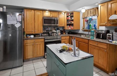 Tiny photo for 428 W Townley Street, Bluffton, IN 46714 (MLS # 202619542)