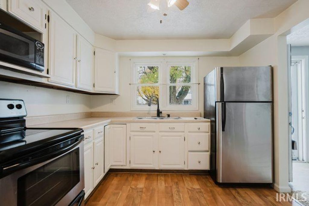 Photo of 288 N Hillsboro Road, New Castle, IN 47362 (MLS # 202546156)