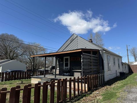 Tiny photo for 1100 E Taylor Street, Kokomo, IN 46901 (MLS # 202610131)