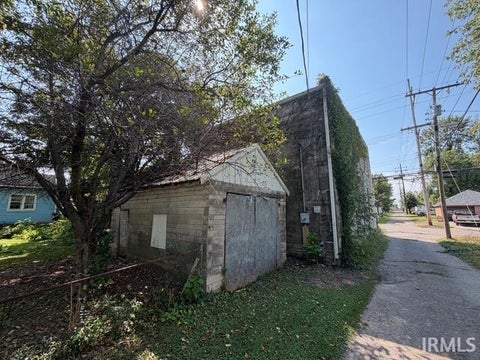 Tiny photo for 809 6th Street, Bedford, IN 47421 (MLS # 202638799)