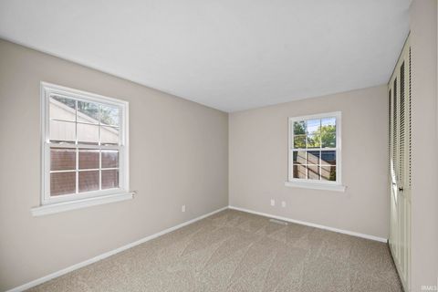 Tiny photo for 935 S Southland Drive Drive, Lafayette, IN 47909 (MLS # 202540946)