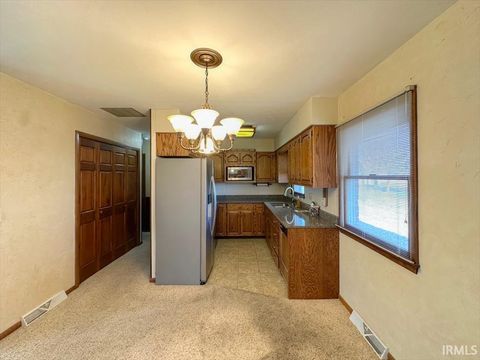 Tiny photo for 904 N HICKORY Lane, Kokomo, IN 46902 (MLS # 202545595)