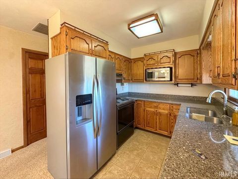 Tiny photo for 904 N HICKORY Lane, Kokomo, IN 46902 (MLS # 202545595)