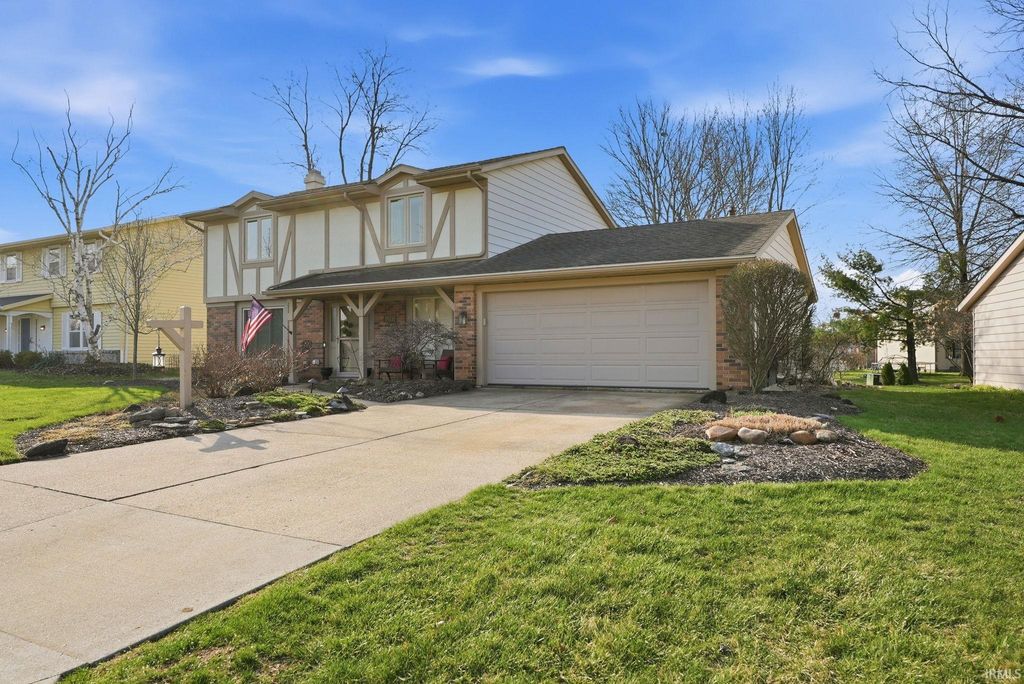 Photo of 8825 Voyager Drive, Fort Wayne, IN 46804 (MLS # 202612270)
