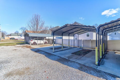 Tiny photo for 1223-1225 Culver Drive, Evansville, IN 47713 (MLS # 202634275)