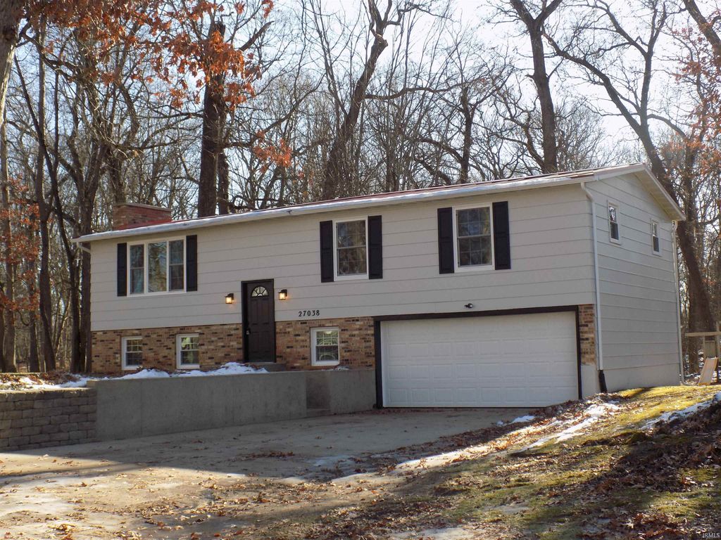 Photo of 27038 Killian Lane, Elkhart, IN 46514 (MLS # 202549607)