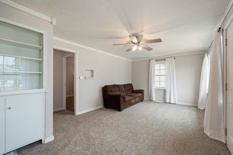 Tiny photo for 1609 Westchester Drive, North Manchester, IN 46962 (MLS # 202608740)