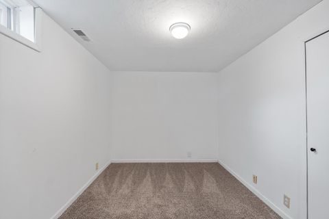 Tiny photo for 1609 Westchester Drive, North Manchester, IN 46962 (MLS # 202608740)