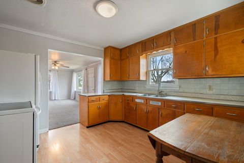 Tiny photo for 1609 Westchester Drive, North Manchester, IN 46962 (MLS # 202608740)