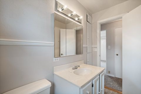 Tiny photo for 1609 Westchester Drive, North Manchester, IN 46962 (MLS # 202608740)