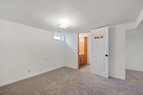 Tiny photo for 1609 Westchester Drive, North Manchester, IN 46962 (MLS # 202608740)