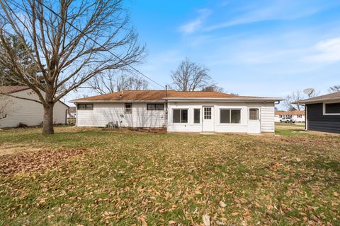 Tiny photo for 1609 Westchester Drive, North Manchester, IN 46962 (MLS # 202608740)