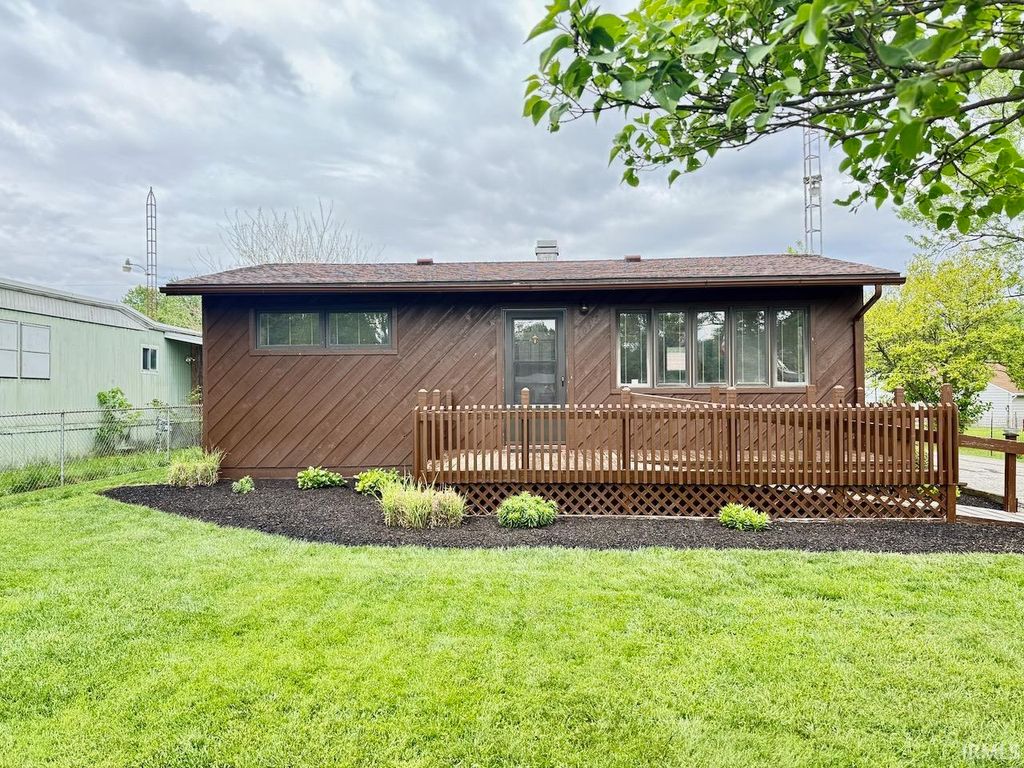 Photo of 509 N Waldemere Road, Muncie, IN 47303 (MLS # 202616916)
