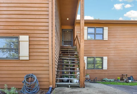 Photo of 9611 S Lake Ridge Drive #5, Bloomington, IN 47401 (MLS # 202631373)
