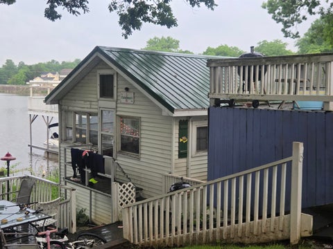 Photo of 5116 E Indiana Beach Road, Monticello, IN 47960 (MLS # 202622356)