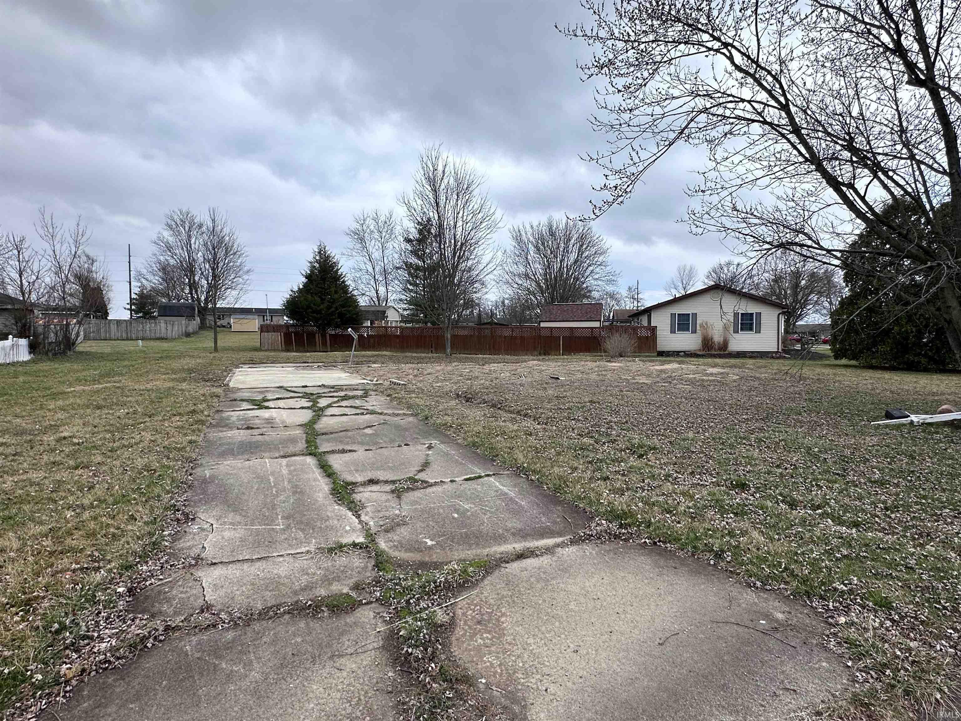 Listing image 2