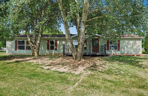 Photo of 6630 W 480 N, Orland, IN 46776 (MLS # 202622472)