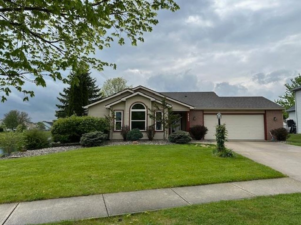 Photo of 9205 Olmston Drive, Fort Wayne, IN 46825 (MLS # 202615868)