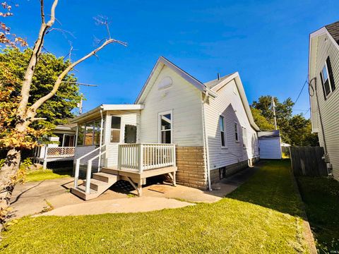 Tiny photo for 706 Madison Avenue, Evansville, IN 47713 (MLS # 202618699)