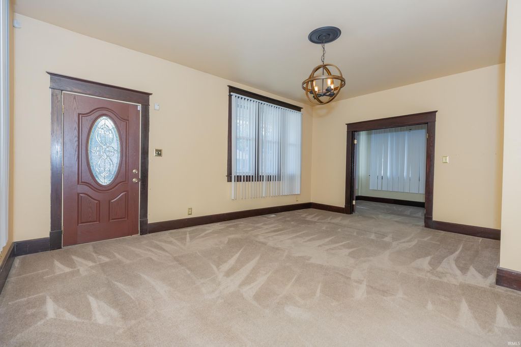 Photo of 1205 S Kentucky Avenue, Evansville, IN 47714 (MLS # 202619517)