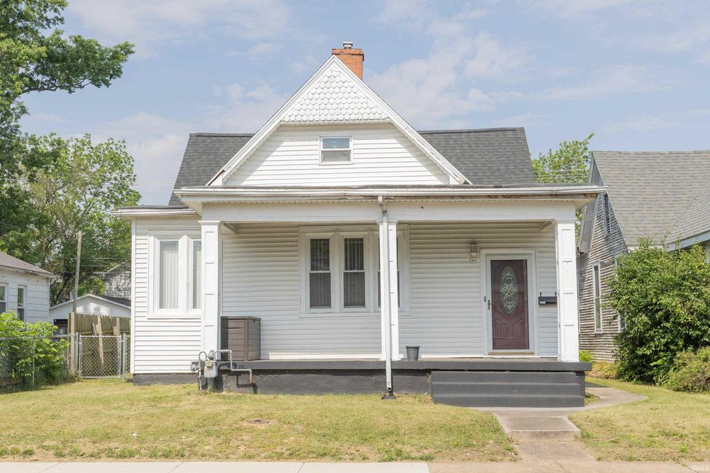 Photo of 1205 S Kentucky Avenue, Evansville, IN 47714 (MLS # 202619517)