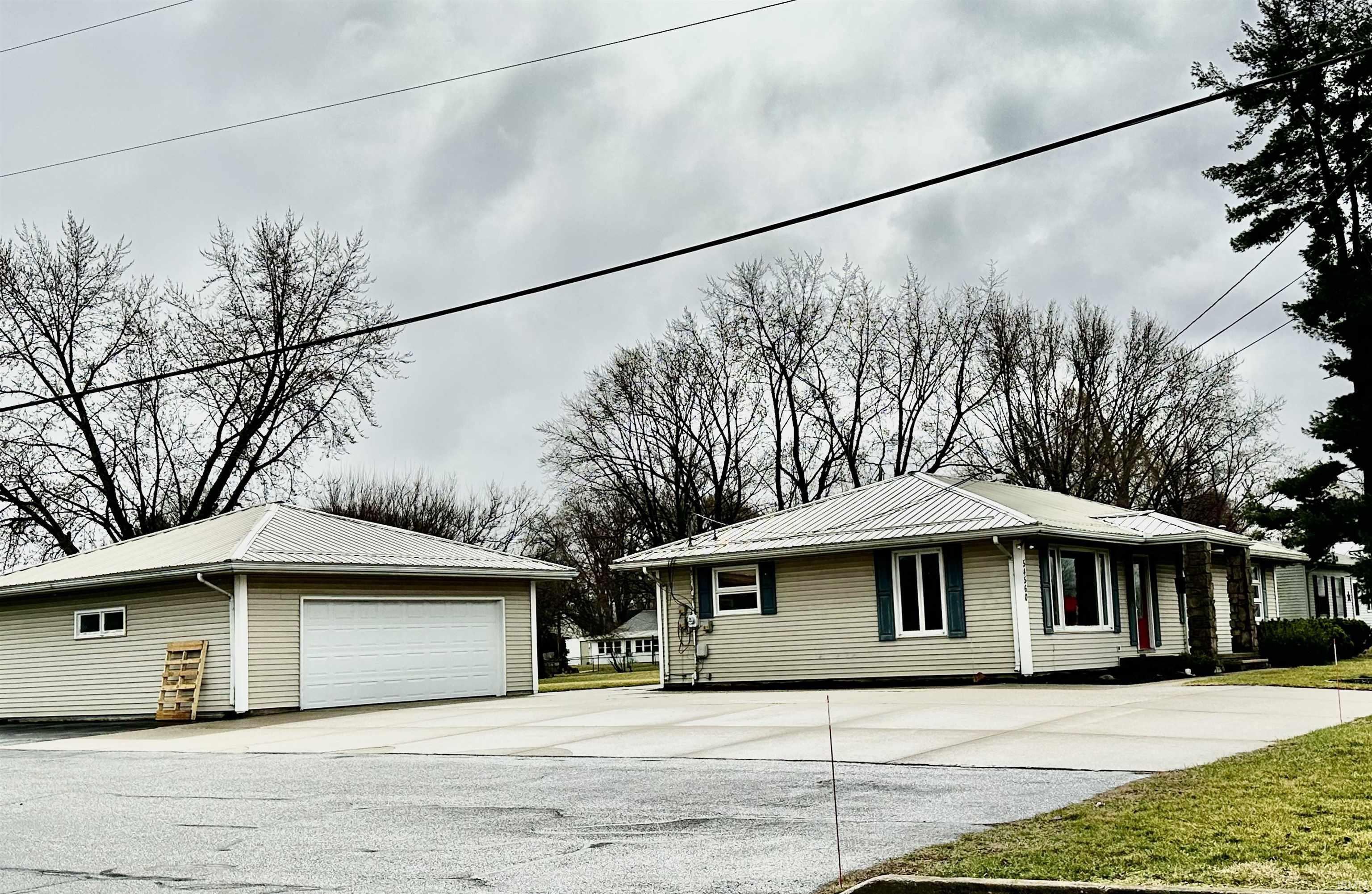 Elkhart, Indiana 46516, United States, ,Commercial,Active,94165