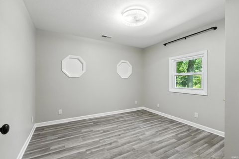 Tiny photo for 14831 Leesburg Road, Fort Wayne, IN 46818 (MLS # 202610993)