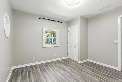 Tiny photo for 14831 Leesburg Road, Fort Wayne, IN 46818 (MLS # 202610993)