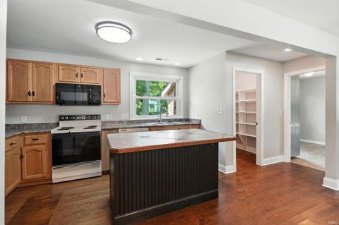 Tiny photo for 14831 Leesburg Road, Fort Wayne, IN 46818 (MLS # 202610993)