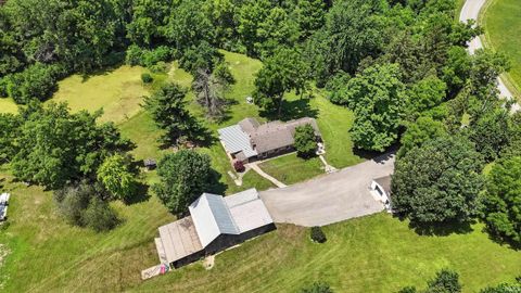 Tiny photo for 14831 Leesburg Road, Fort Wayne, IN 46818 (MLS # 202610993)