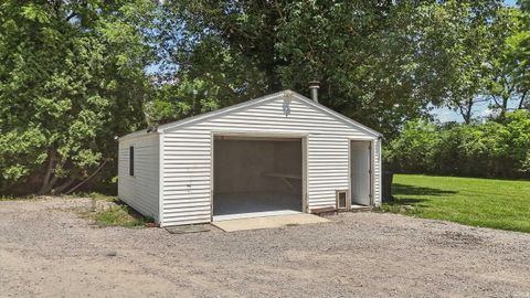 Tiny photo for 14831 Leesburg Road, Fort Wayne, IN 46818 (MLS # 202610993)