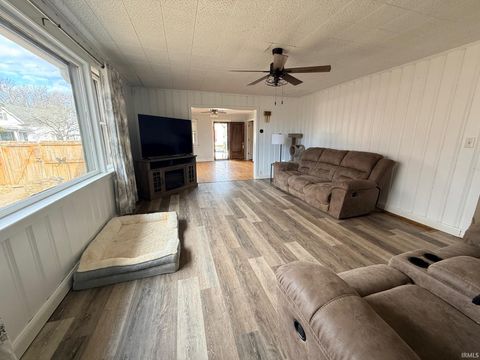 Tiny photo for 511 E Oak Street, Boonville, IN 47601 (MLS # 202605501)