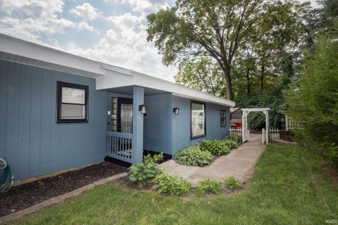 Tiny photo for 1721 N Francis Street, Monticello, IN 47960 (MLS # 202635550)