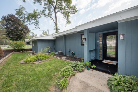 Tiny photo for 1721 N Francis Street, Monticello, IN 47960 (MLS # 202635550)