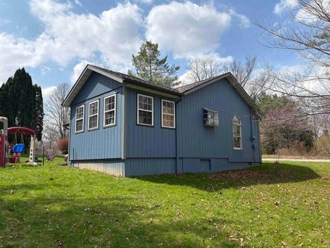 Tiny photo for 2420 N Mt Gilead Road, Bloomington, IN 47408 (MLS # 202610733)