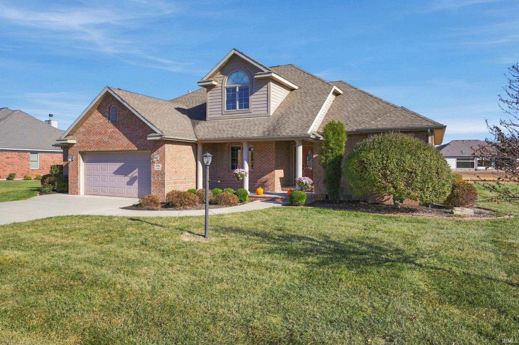 Photo of 5504 N Lakeshore Drive, Muncie, IN 47304 (MLS # 202644180)