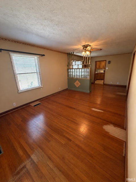 Tiny photo for 824 S COURTLAND Avenue, Kokomo, IN 46902 (MLS # 202643626)